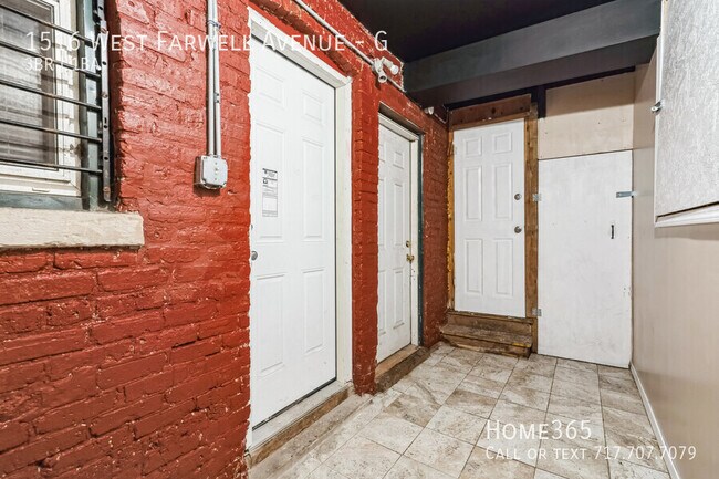 Building Photo - Charming & Spacious 2-Bedroom Apartment fo...