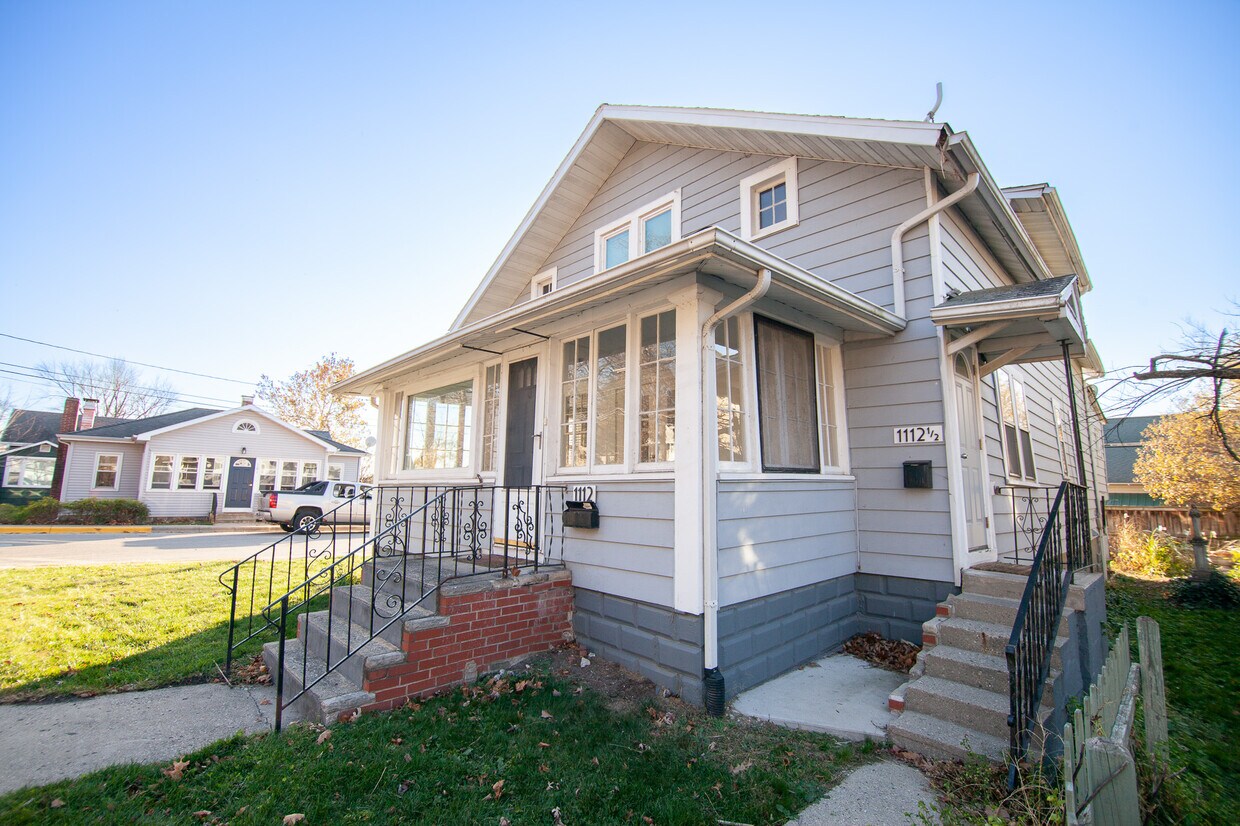 Primary Photo - 1112 Park Ave