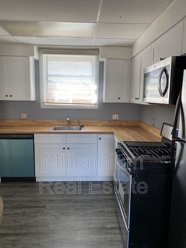 Foto del edificio - 7371 Wiegand Blvd