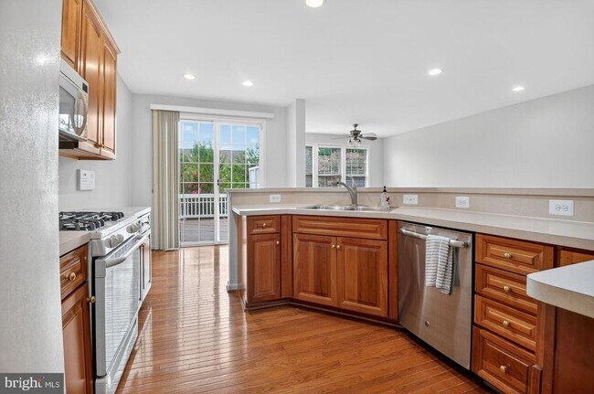 Building Photo - 8908 Purple Lilac Cir