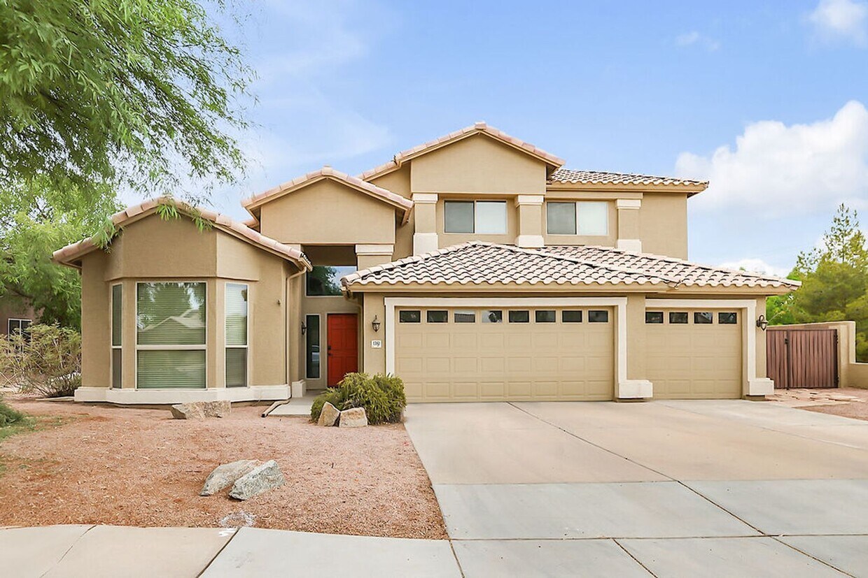 Primary Photo - Beautiful Chandler home with pool!