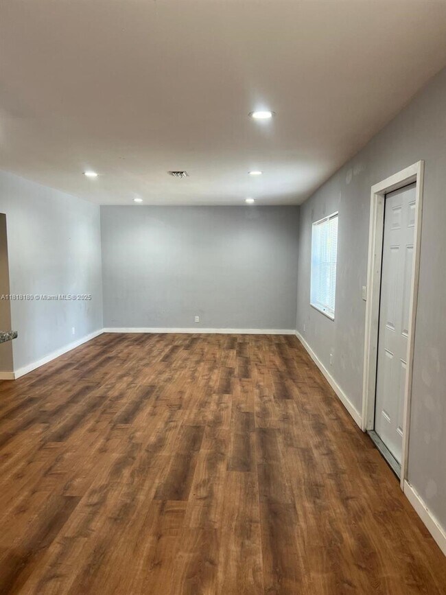 Foto del edificio - 1401 NW 1st Ave