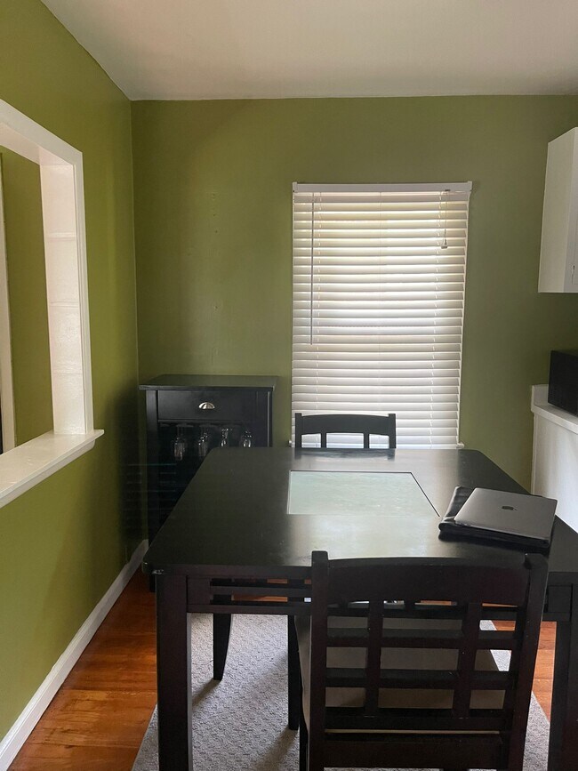 Foto del edificio - 5525 Alder Dr
