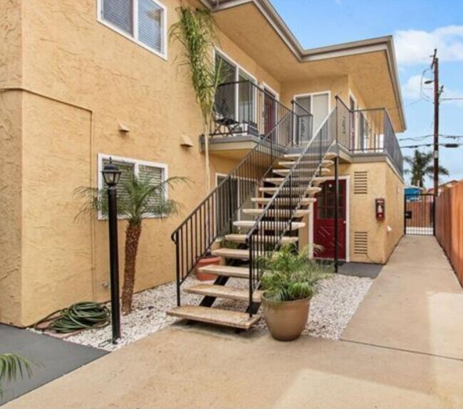 Foto del edificio - City Heights Condo