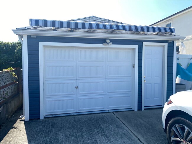 Building Photo - 2121 Atlantic Blvd