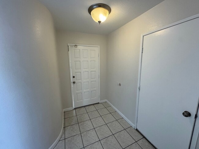 Building Photo - Beautiful 4 Bedroom in Rancho San Diego