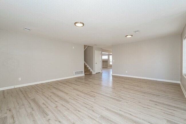 Foto del edificio - 5026 Perth Ct