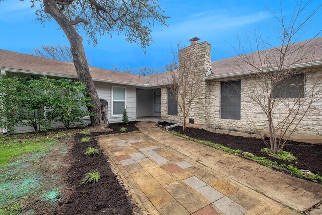 Foto del edificio - 9009 Sawtooth Ln