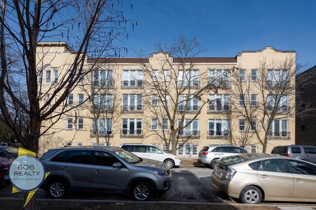 Foto del edificio - 4901 N Christiana Ave