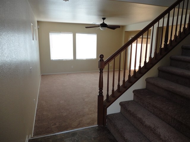 Foto del edificio - 6215 Van Eps Ct