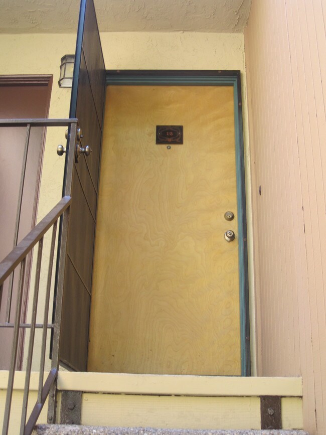 Building Photo - 5906 Rancho Mission Rd