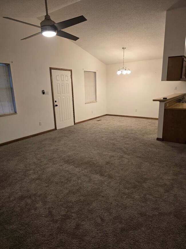 Photo - Knoxville 37931 - 3 bedroom, 2 bath home w...