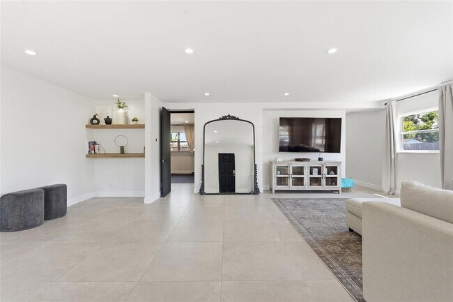 Foto del edificio - 6336 S Lansdale Cir