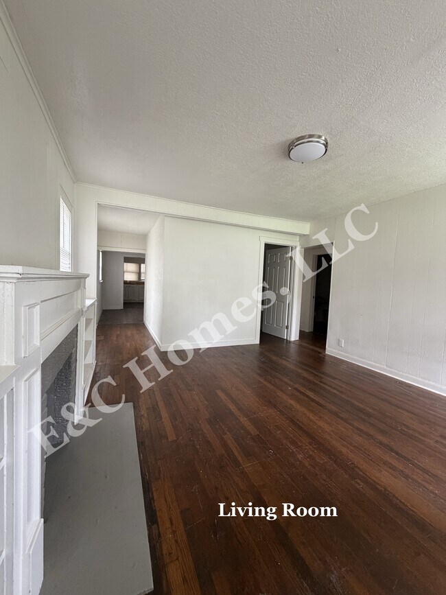 Building Photo - 2805 Denver St
