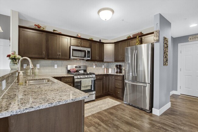 Building Photo - 2751 Post Dr