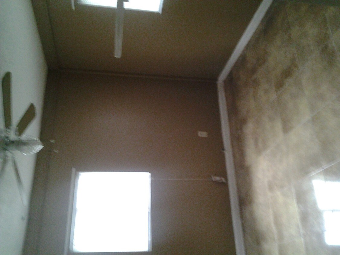 Primary Photo - 220 Taft St