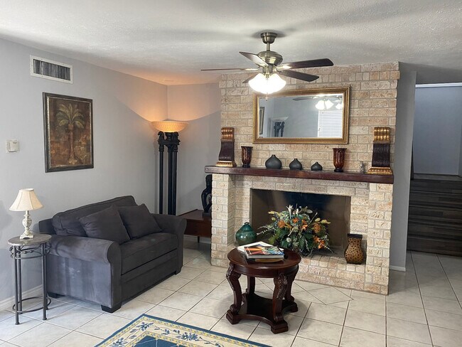 Foto del edificio - 5013 Wingfoot Ln