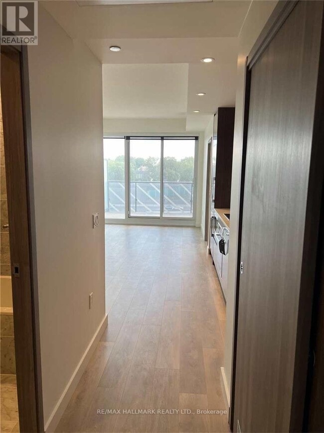 Building Photo - 95 McMahon Dr