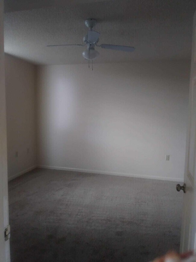 Foto del edificio - 3626 Whitehall Dr