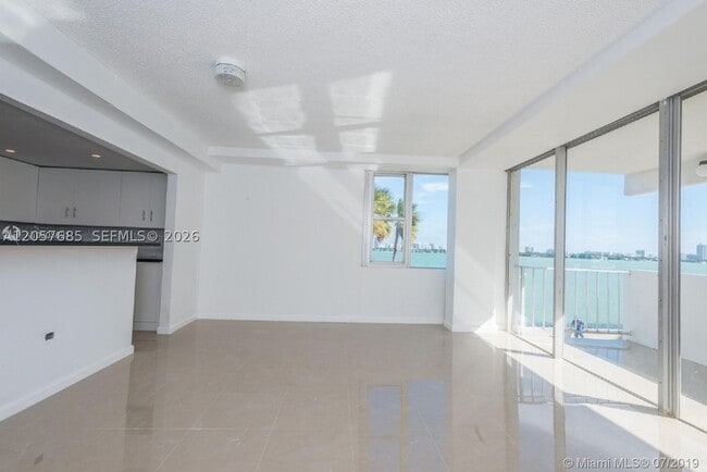 Photo - 7545 E Treasure Drive Unit 2H Apartment