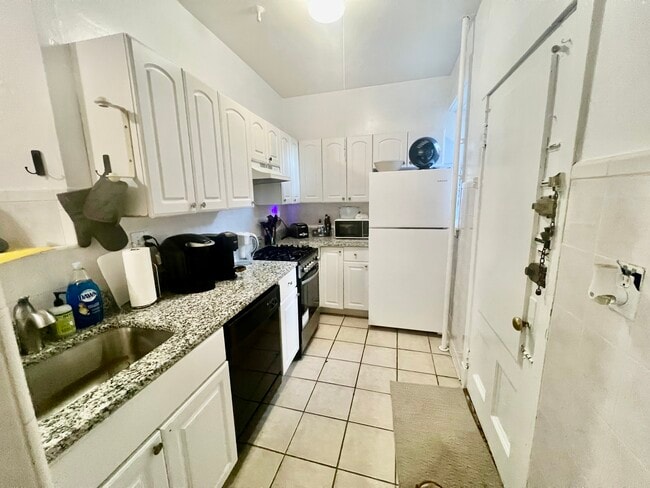 Foto del edificio - 322 Saint Paul St