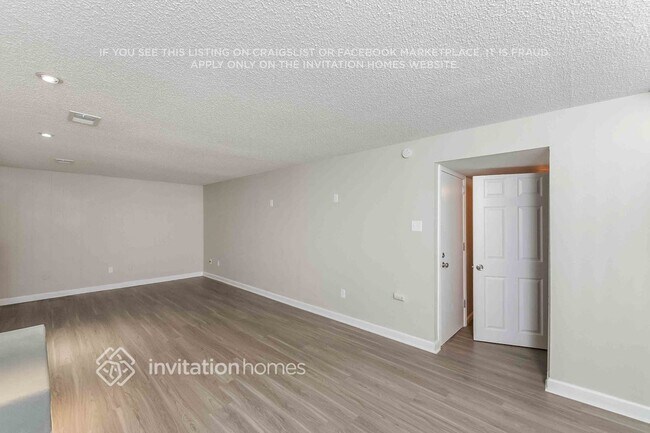 Foto del edificio - 9540 Meade St