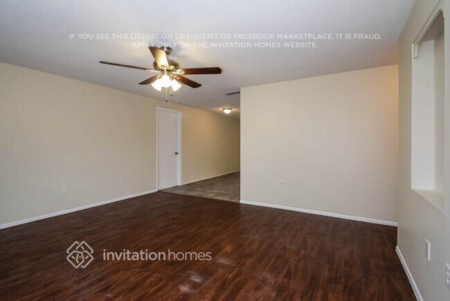 Foto del edificio - 1754 Forest Rd