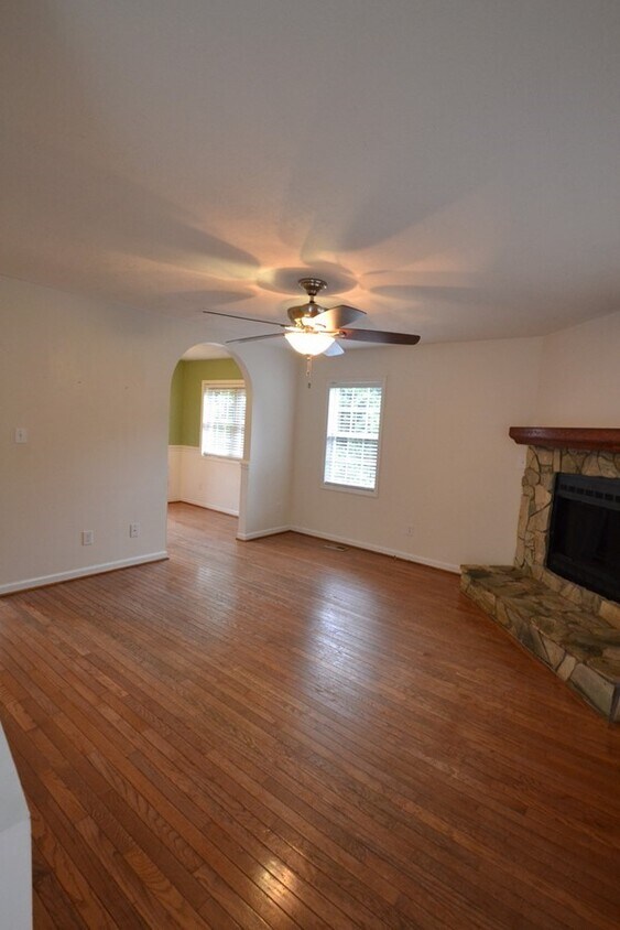 Foto del edificio - Viewmont house for rent in Hickory