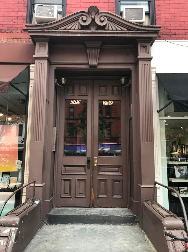 Building Photo - 207 Columbus Ave