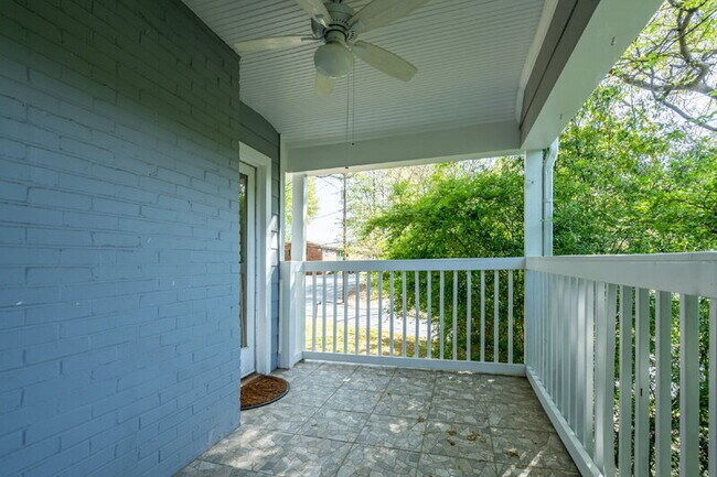 Foto del edificio - 3265 N Fulton Ave