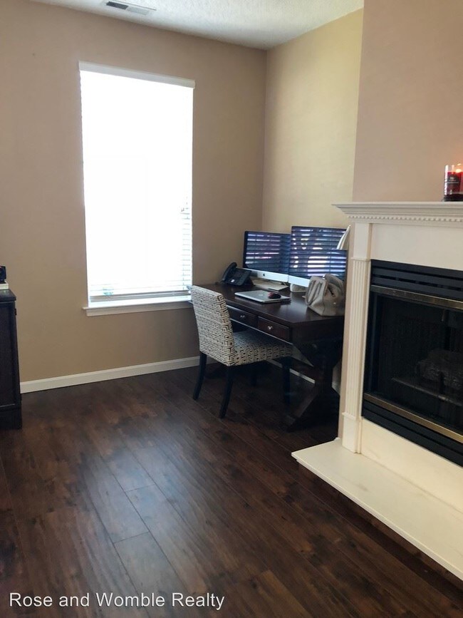 Foto del edificio - 2 br, 2.5 bath House - 2325 Barnsley Ct.