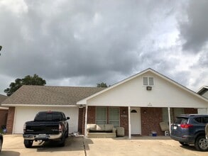 Building Photo - 2433 S 2nd St