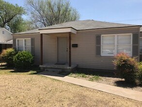 Building Photo - 3515 27th St Building Photo - 3515 27th St