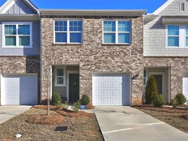 Building Photo - 534 Magnolia Cir