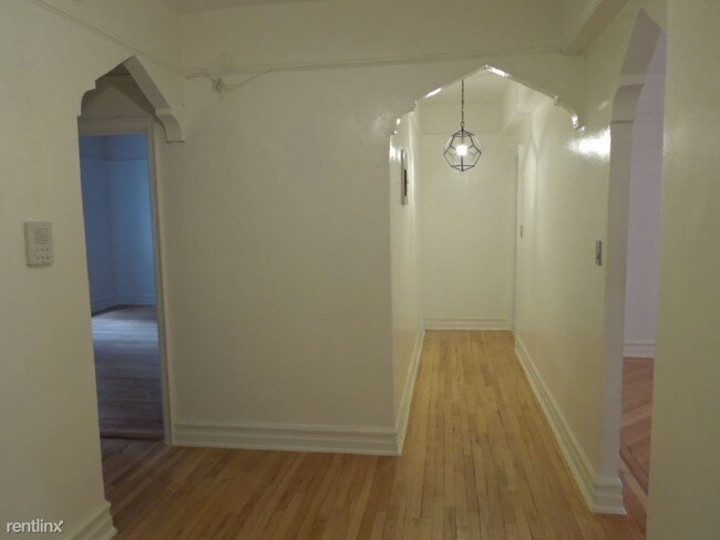 Building Photo - 1 br, 1 bath  - 540 Saint Johns Pl Apt 3E