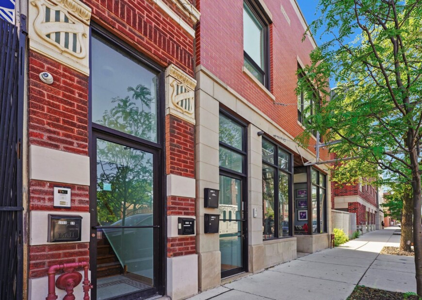 Primary Photo - 1 bedroom in Chicago IL 60618