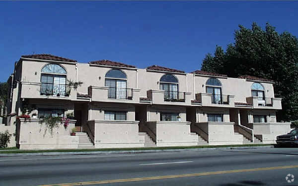 Foto del edificio - 4349 Cahuenga Blvd