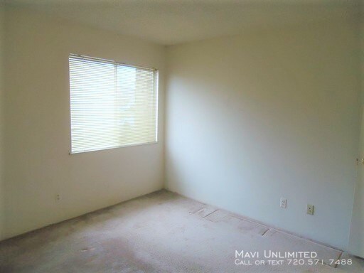 Building Photo - 8555 Fairmount Dr