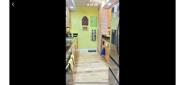 Building Photo - 605 NW 72nd Ave
