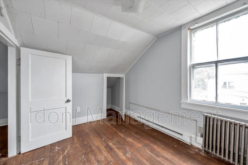 Primary Photo - 158-160 Prospect St