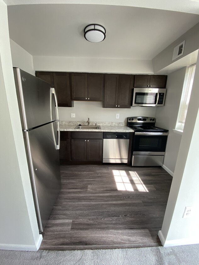 Primary Photo - Catons Villas South Townhomes
