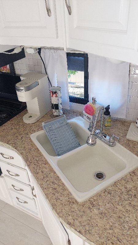 Foto del edificio - 9204 Old Castle Rd