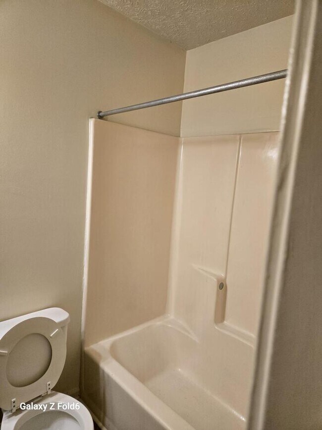 Foto del edificio - 2 Bedroom Townhouse