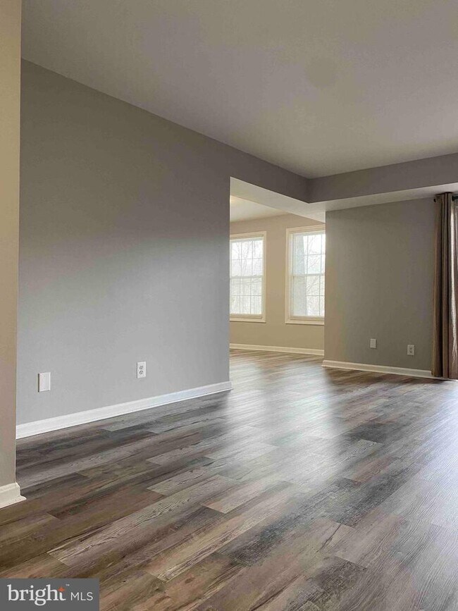 Foto del edificio - 846 Quince Orchard Blvd