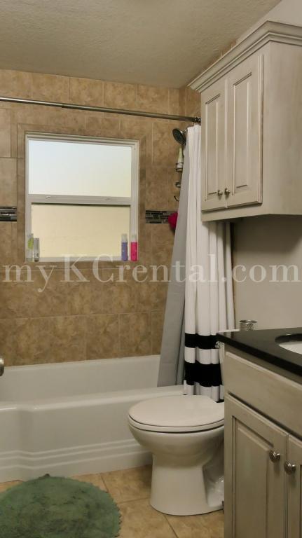 Foto del edificio - 4944 Juniper Dr