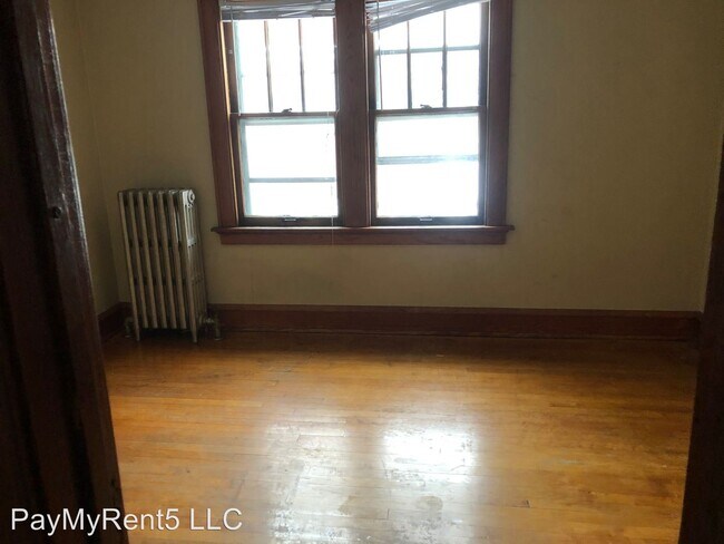 Building Photo - 2904 W Arthur Ave