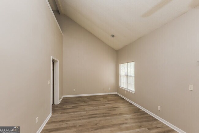 Building Photo - 3517 Ten Oaks Cir