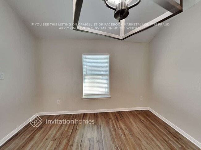 Building Photo - 8002 Bluewater Cove