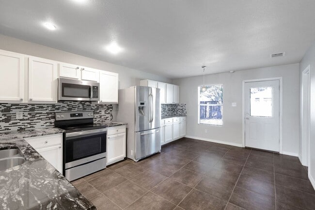 Building Photo - Charming 3BR House for Lease in Little Elm