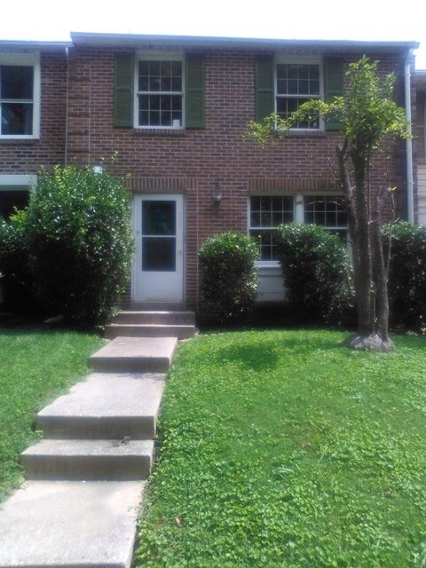 Primary Photo - 9994 Tuscarora Rd- Charming 3 bedroom 1 fu...